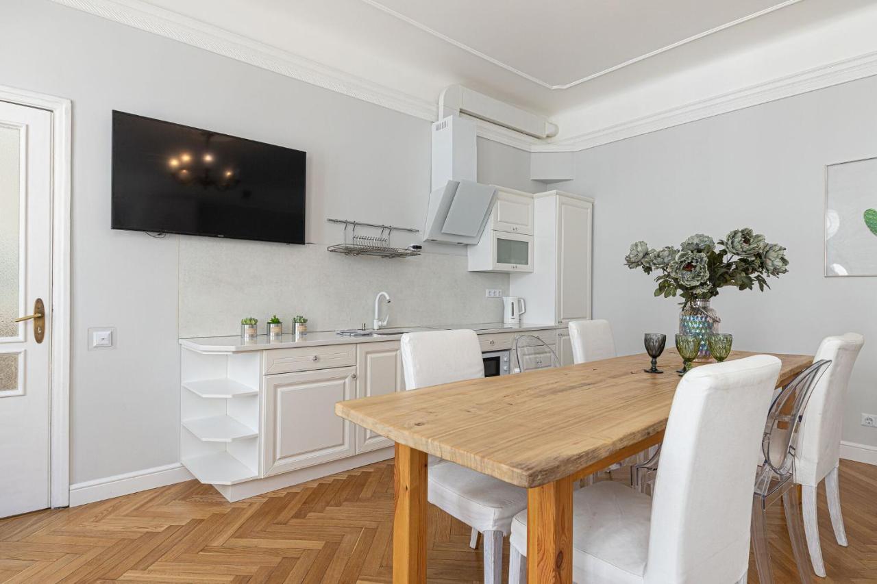 Modern History Apartment Tallin Exterior foto