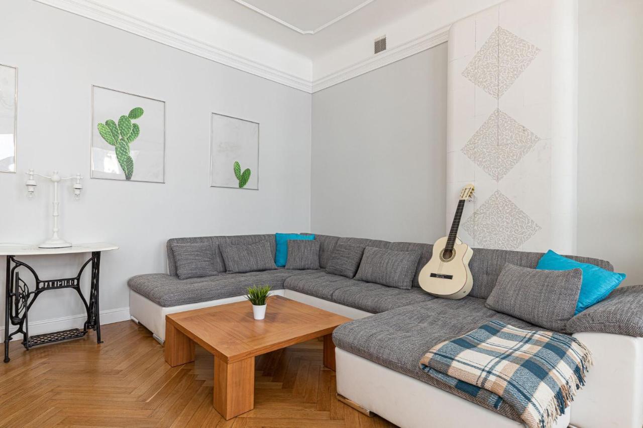 Modern History Apartment Tallin Exterior foto