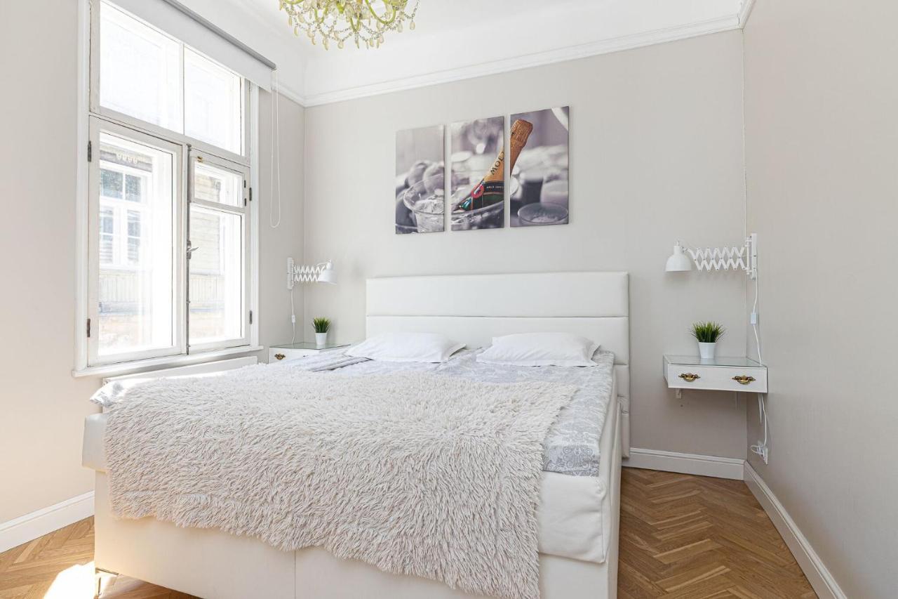 Modern History Apartment Tallin Exterior foto